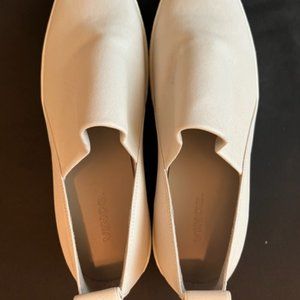 New Vince Saxon Slip-On Sneaker Size 8